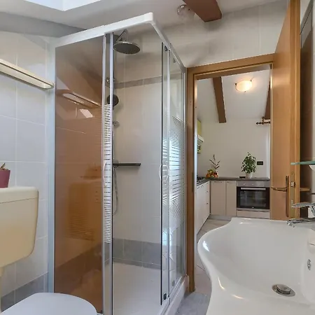 Apartament Ari And Bonnie - Cozy With Roof Terrace Pula