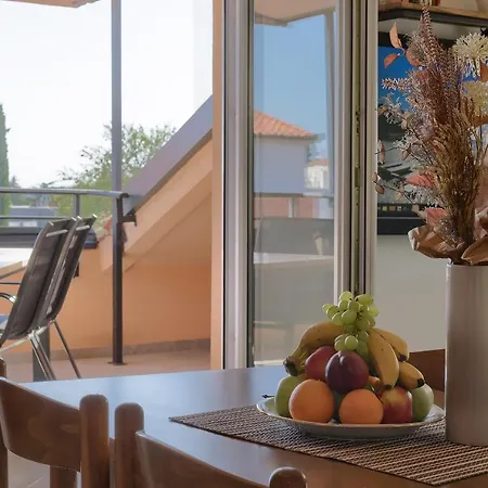 Ari And Bonnie - Cozy With Roof Terrace Appartement *