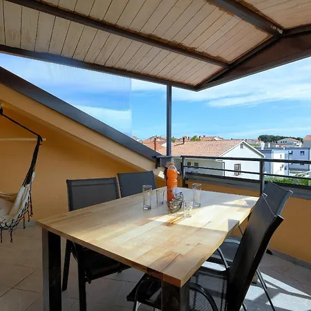 Ari And Bonnie - Cozy With Roof Terrace Appartement
